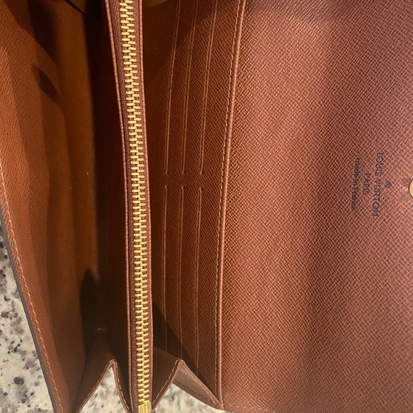 🎈SOLD🎈Louis Vuitton Sarah Wallet - Picture 7 of 12